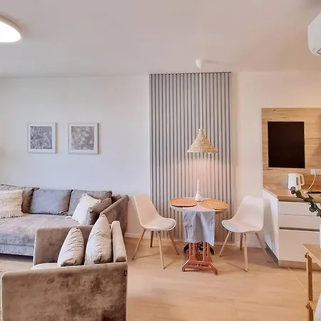 Appartement 10 Minutes To City: Cozy Urban