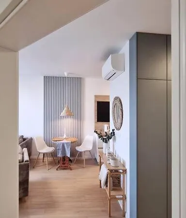 10 Minutes To City: Cozy Urban Appartement